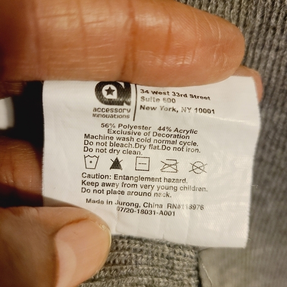 Nintendo | Gray and Black Striped Super Mario Novelty Print Scarf (One Size) - Picture 4 of 9